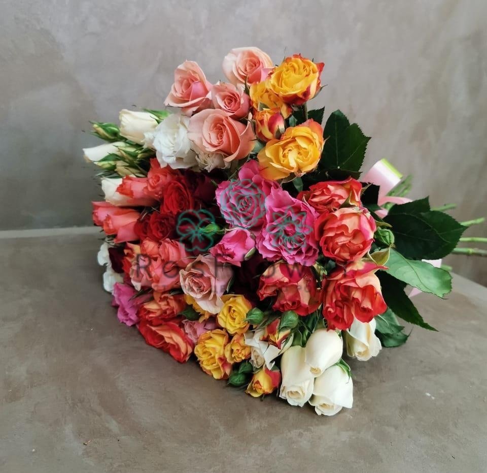 Букет цветов из: Розы в Елизаветинской Ростовской области