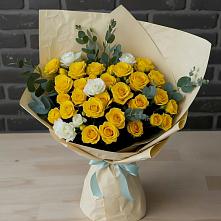 Букет цветов из:  Розы в Елизаветинской Ростовской области