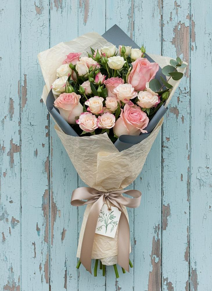 Букет цветов из: Розы в Елизаветинской Ростовской области