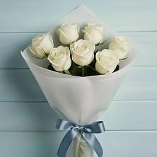 Букет 7 Белых роз Эдлесс Лав в Елизаветинской Ростовской области