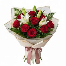 Букет цветов из:  Лилии и Розы в Елизаветинской Ростовской области