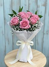 Букет цветов из:  Розы в Елизаветинской Ростовской области