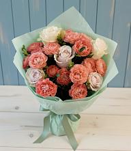 Букет цветов из:  Розы в Елизаветинской Ростовской области