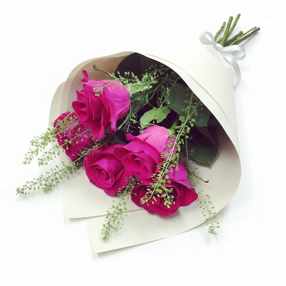 Букет цветов из: Розы в Елизаветинской Ростовской области