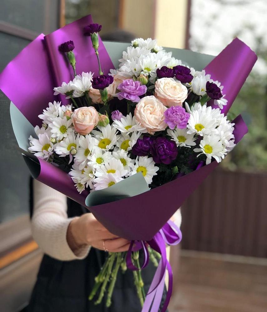 Букет цветов из: Хризантемы, Гвоздики и Розы в Елизаветинской Ростовской области