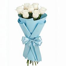 Букет 7 белых роз Проуд в Елизаветинской Ростовской области