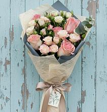 Букет цветов из:  Розы в Елизаветинской Ростовской области