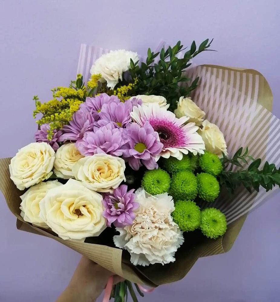 Букет цветов из: Хризантемы, Розы, Гвоздики и Герберы в Елизаветинской Ростовской области