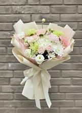 Букет цветов из:  Гвоздики, Розы, Лизиантусы и Хризантемы в Елизаветинской Ростовской области