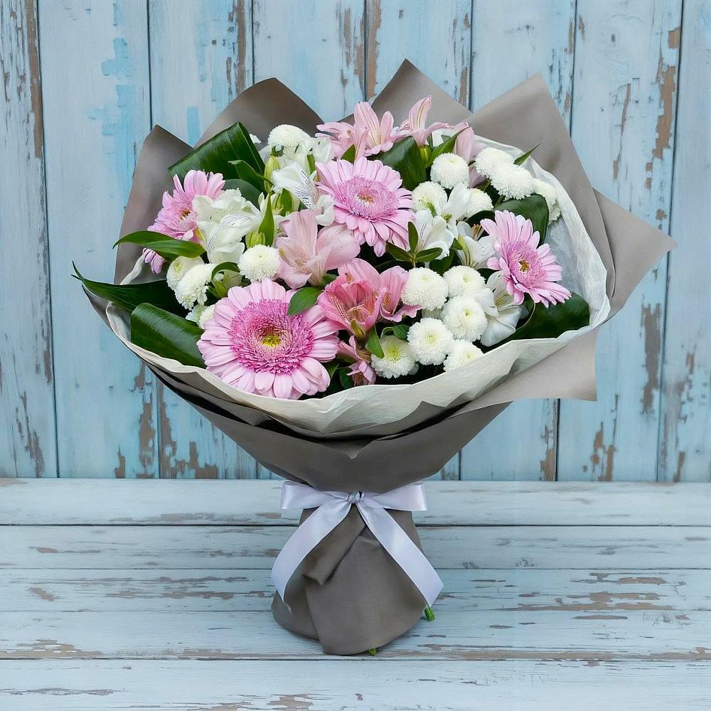 Букет цветов из: Герберы, Альстромерии и Хризантемы в Елизаветинской Ростовской области