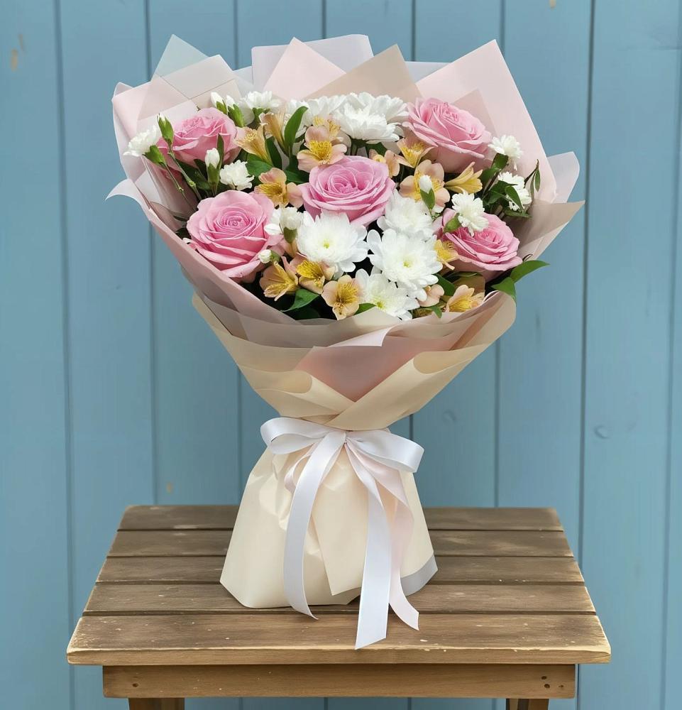 Букет цветов из: Гвоздики, Орхидеи и Розы в Елизаветинской Ростовской области