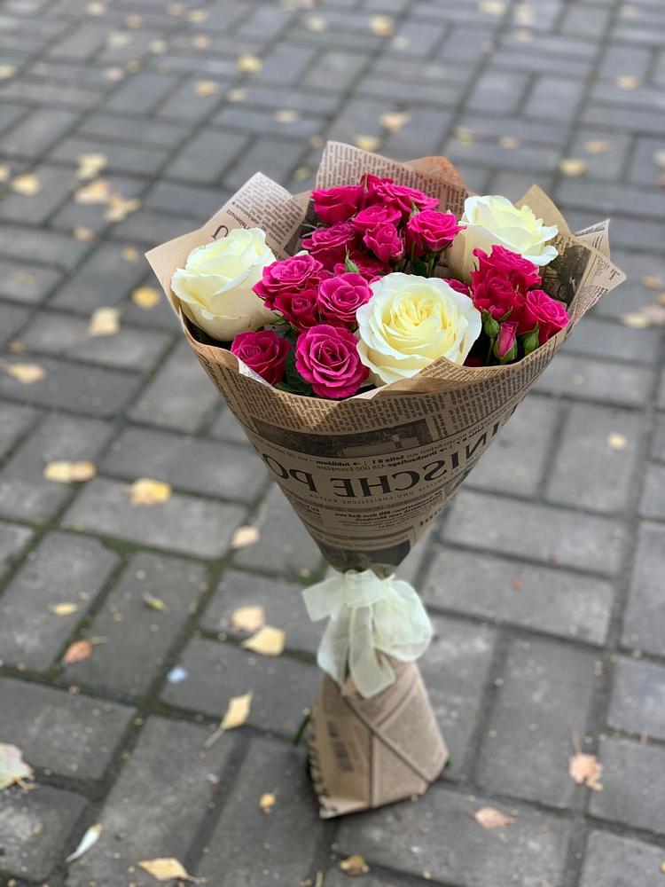 Букет цветов из: Розы в Елизаветинской Ростовской области