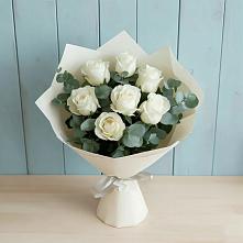 Букет Белые розы в Эвкалипте в Елизаветинской Ростовской области