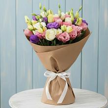 Букет цветов из:  Лизиантусы в Елизаветинской Ростовской области