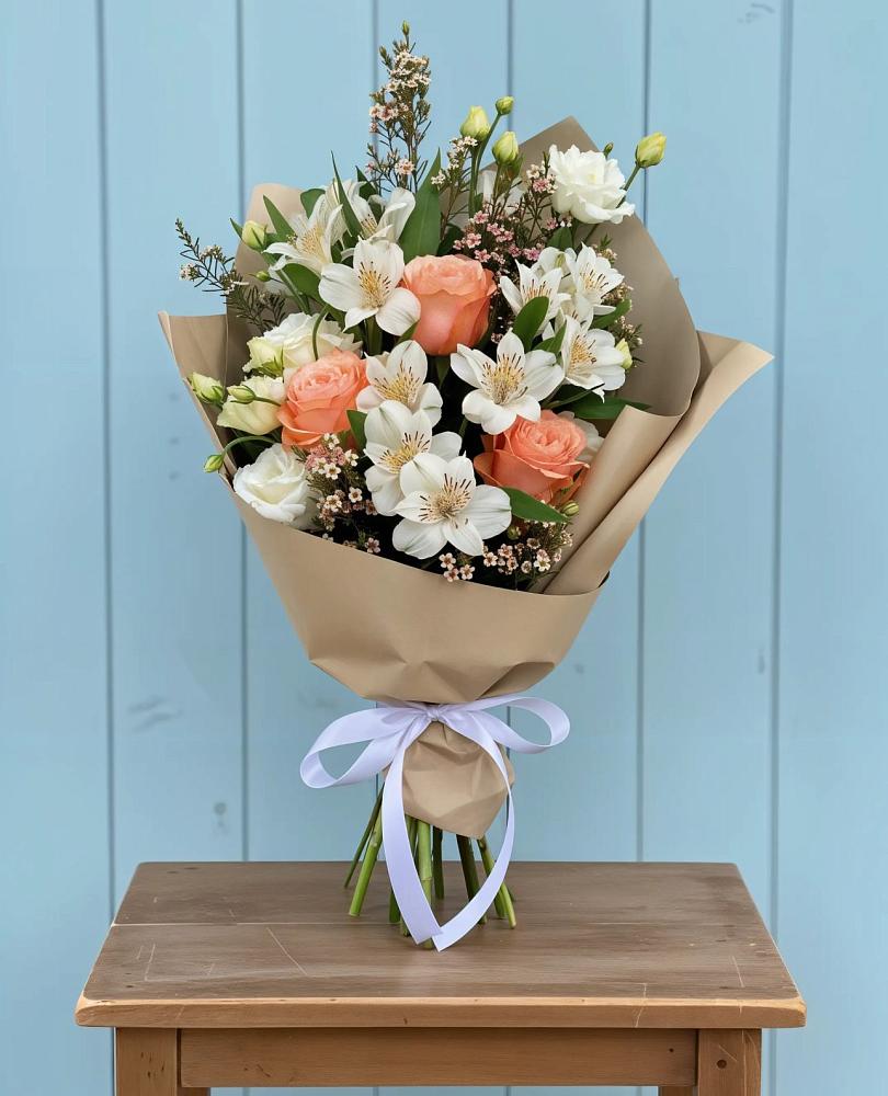 Букет цветов из: Альстромерии, Лизиантусы, Розы и Хризантемы в Елизаветинской Ростовской области